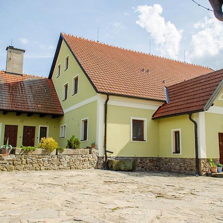 Ubytování na Hájence Bystrice nad Pernstejnem Exterior foto
